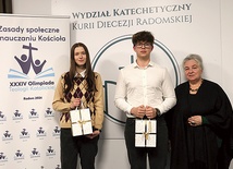 Od lewej: Julia Romanowska, Mateusz Kutera i Krystyna Rutkowska.