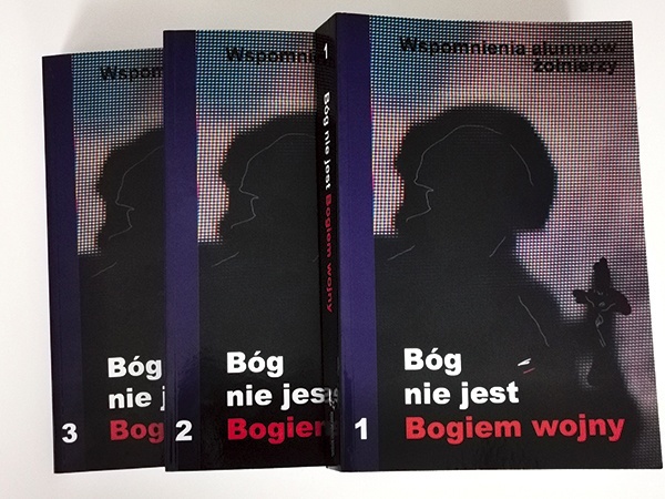 Trzytomowe dzieło, w tym dwa tomy wspomnień i naukowe opracowanie zagadnienia żołnierskiej służby kleryków.  