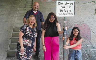 Rodzina Mirny z Syrii znalazła schronienie w Niemczech.