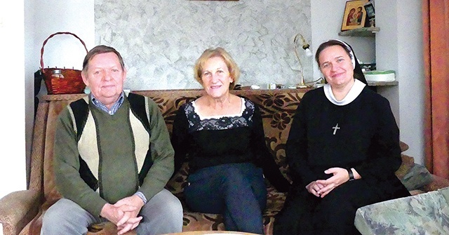 Nazaretanka z mamą Elżbietą i tatą Janem.