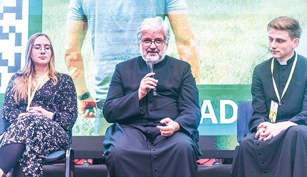 W panelu dyskusyjnym podczas Dnia Młodzieży uczestniczyli oprócz rekolekcjonisty Marta Fajkowska i kleryk Jakub Dominas.