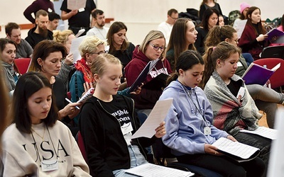 Listopadowe warsztaty w auli IV Liceum Ogólnokształcącego w Zielonej Górze.