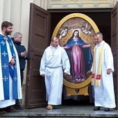 	Z Wrocławia wizerunek przewieziony został do Szczecina. Kolejnym etapem jego wędrówki będzie Kuźnica Białostocka.