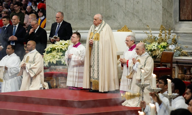 Papież: Maryja prowadzi nasze życie ku pełni