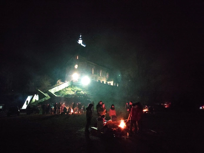 W Nowy Rok na szczycie Ślęży