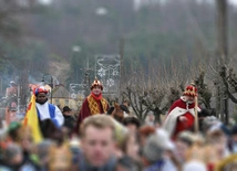 W jasełkach leży!