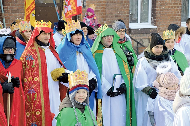 	Zgodnie z tradycją, 6 stycznia udajemy się w pochodzie za Mędrcami. 