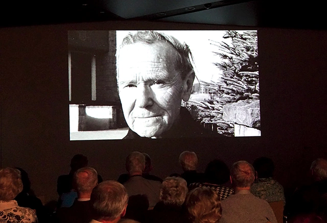 Kadr z filmu biograficznego. 