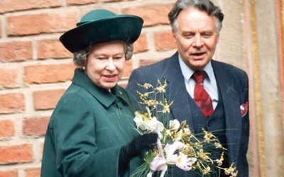 Nasz kolega uwieczniał także koronowane głowy,  np. królową Elżbietę II odwiedzającą Collegium Maius UJ w 1996 roku.