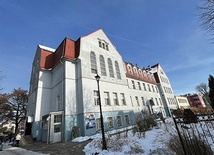 Obecny budynek został oddany do użytku w 1912 r.