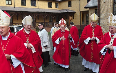Mszę św. koncelebrowali arcybiskupi i biskupi z całej Polski z przewodniczącym KEP abp. Stanisławem Gądeckim.