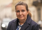 Małgorzata Paprocka jest sekretarzem stanu w Kancelarii Prezydenta RP, odpowiada za sprawy prawno-ustrojowe oraz kontakty z parlamentem i rządem. Ukończyła studia prawnicze na Wydziale Prawa i Administracji Uniwersytetu Warszawskiego. W Kancelarii Prezydenta RP pracuje od 2009 r. 