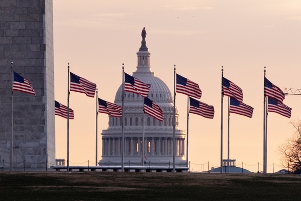 USA przedłużyły o 10 lat umowę dotyczącą funkcjonowania największej bazy wojskowej na Bliskim Wschodzie