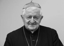 Bp Ryszard Karpiński odszedł do domu Ojca.