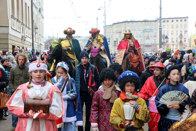 „W jasełkach leży!”. Orszaki Trzech Króli 2024 w całej Polsce