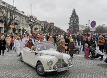 Święta Rodzina podróżowała zabytkowym kabrioletem.