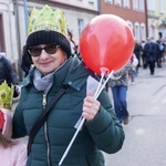 Orszak i jasełka na ulicy 