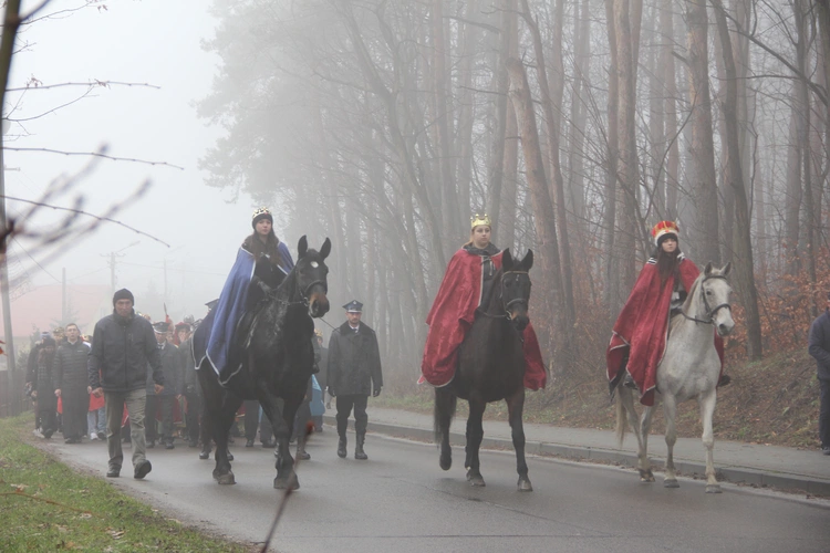 Orszak w Nowej Jastrząbce