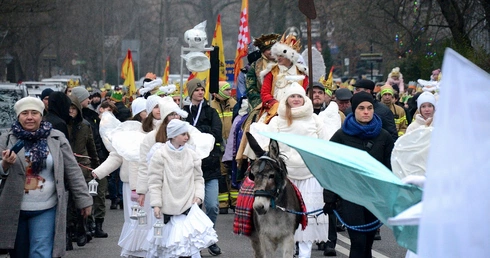 Tłumy oddały pokłon Królowi wszechświata