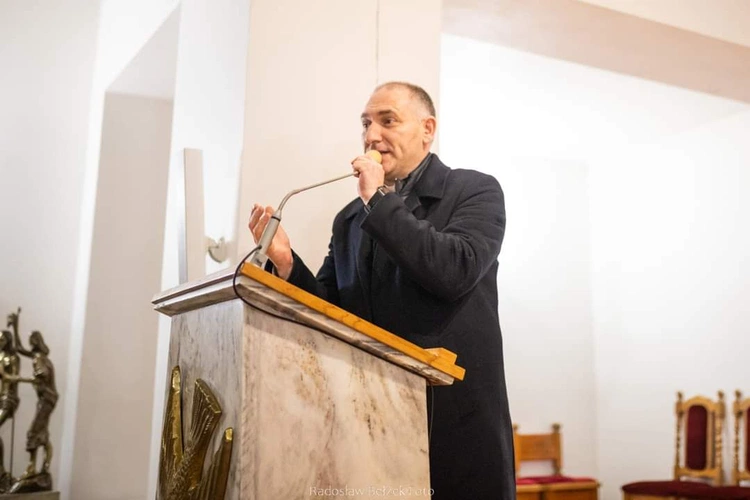 Puellae Orantes w Mokrzyskach