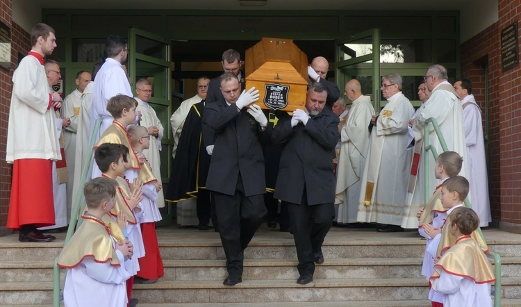 Pogrzeb śp. ks. Stefana Bobera SAC w Bielsku-Białej