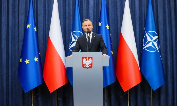 Prezydent o odmowie rejestracji zmiany władz TVP w KRS: Bezprawność działań min. Sienkiewicza została potwierdzona