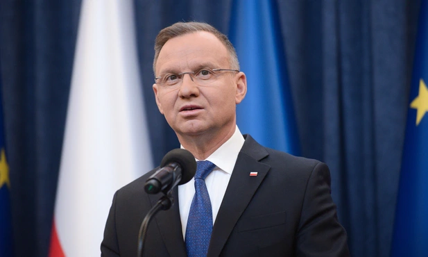 Prezydent Duda jest wstrząśniety, ale wzywa do zachowania pokoju społecznego