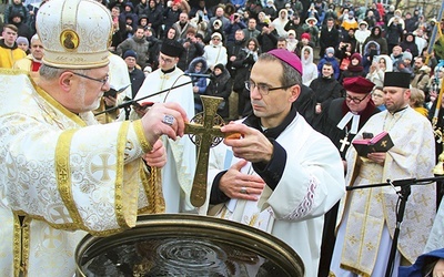 	To szczególna chwila dla katolików obrządku wschodniego.  W stolicy Dolnego Śląską świętują ją także inni chrześcijanie.