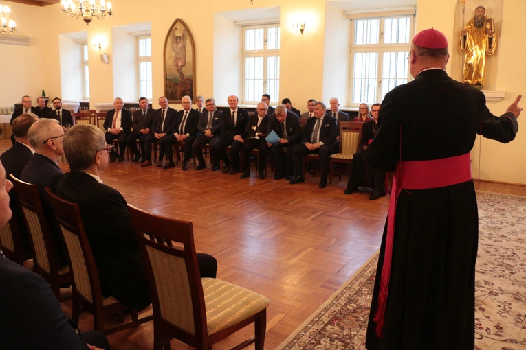 Płock. Spotkanie samorządowców z bp. Stułkowskim