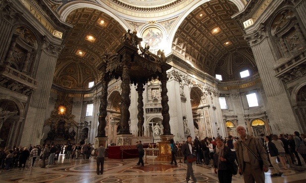 Baldachim w Bazylice Świętego Piotra zostanie odrestaurowany