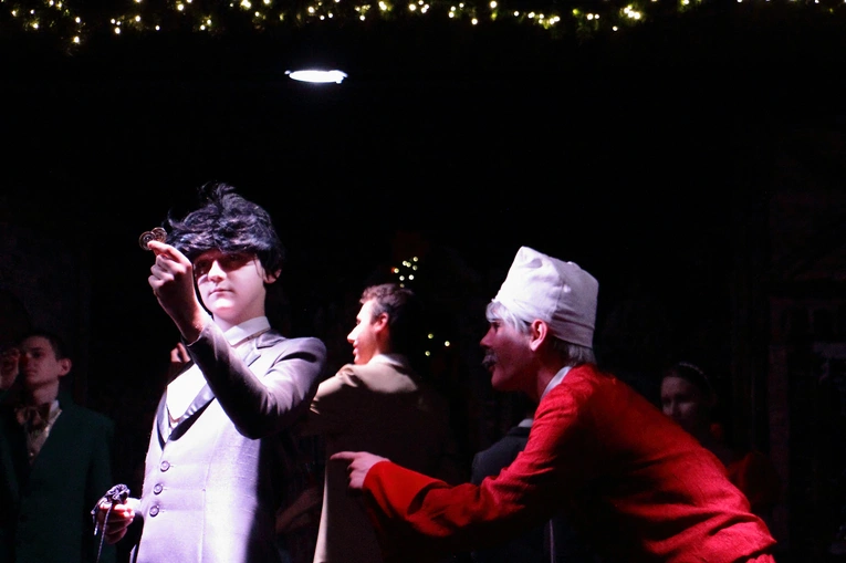Teatr Nasz z Kleczy Dolnej w spektaklu 'A Christmas Carol 3.0"