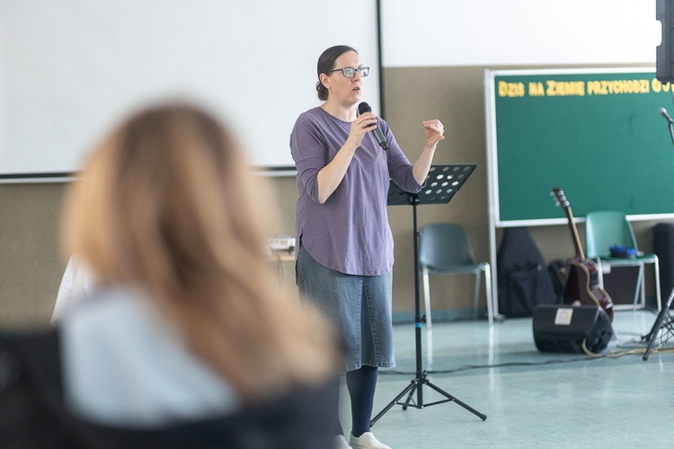 Agnieszka Lesiów mówiła o duchowej ekologii w oparciu o nauczanie papieża Franciszka.