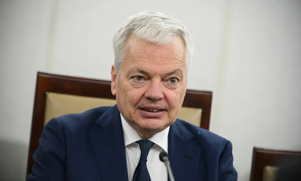 Unijny komisarz ds. sprawiedliwości Didier Reynders w Polsce