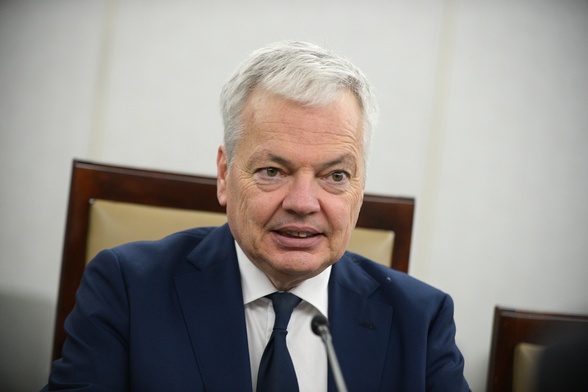 Unijny komisarz ds. sprawiedliwości Didier Reynders w Polsce