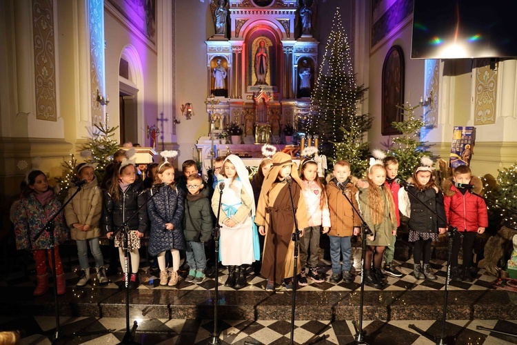 Koncert kolęd z okazji dnia babci i dziadka 