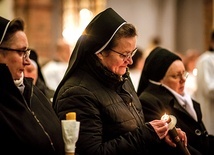 Podczas liturgii odbędzie się obrzęd odnowienia ślubów zakonnych.