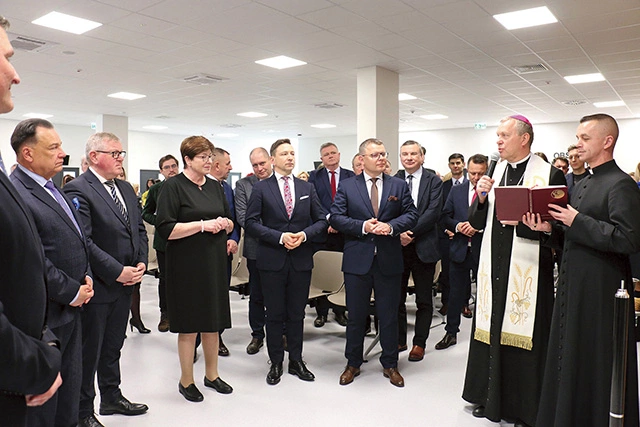 	Oddział poświęcił biskup Piotr Turzyński.