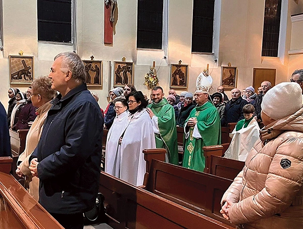 Msza św. dziękczynna w parafii św. Michała Archanioła w Gliwicach.