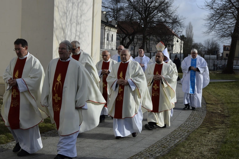 Dzień Życia Konsekrowanego