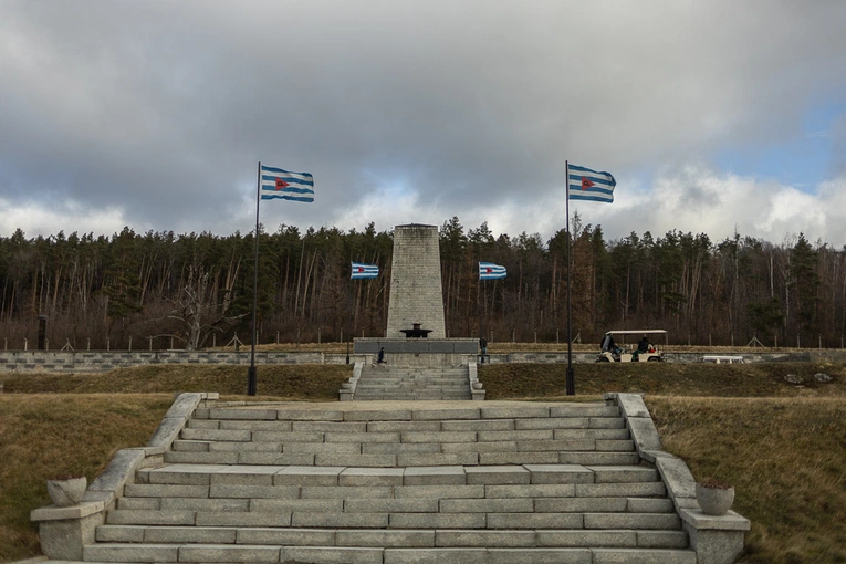 Międzynarodowy Dzień Pamięci o Ofiarach Holocaustu.