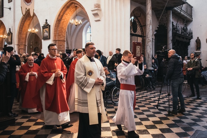 Rozpoczęcie peregrynacji relikwii bł. rodziny Ulmów