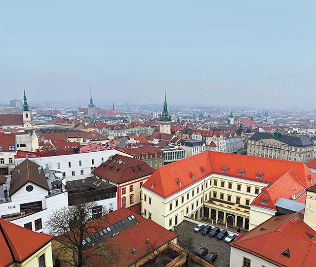 W samo południe o jedenastej. Brno z bliska