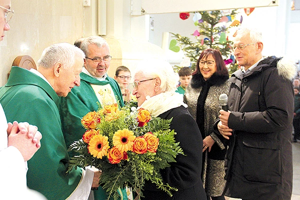 W dniu rocznicy podczas wszystkich Mszy św. kazania głosił  o. Józef Augustyn SJ.