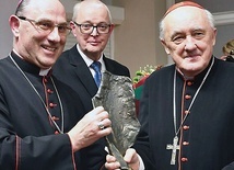 Laudację na cześć uhonorowanego wygłosił abp Wojciech Polak.