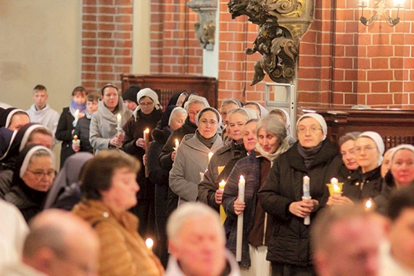 W diecezji legnickiej życie konsekrowane prowadzi kilkadziesiąt osób. 