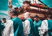 Procesja Semana Santa (Wielkiego Tygodnia) w kastylijskim mieście Merida.
