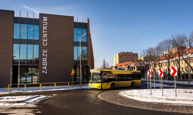 Zabrze. Centra przesiadkowe w Rokitnicy i w Śródmieściu. W sobotę otwarcie