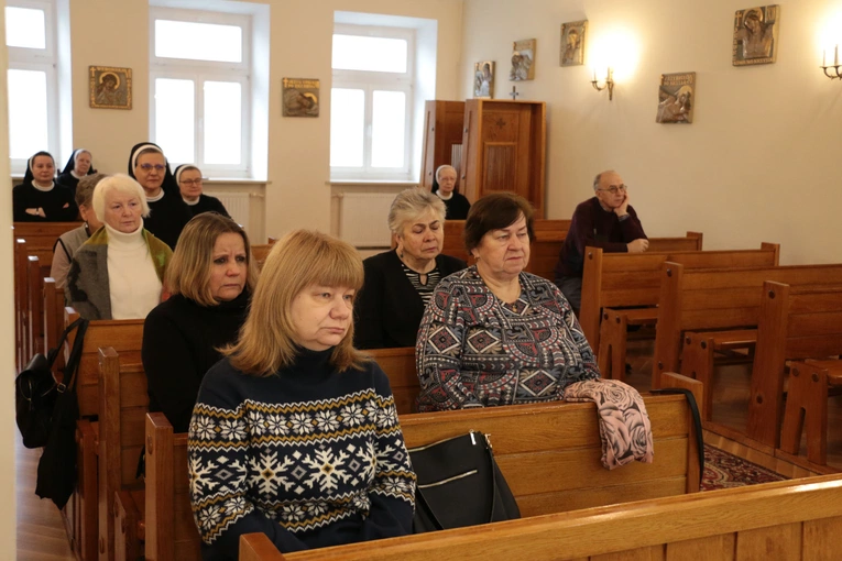 Płock. Czuwanie u sióstr pasjonistek