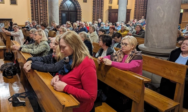 Zamartwiasz się, przeglądasz internet, a kiedy masz czas na modlitwę?