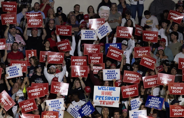 Szef MON o słowach Trumpa: podważanie wiarygodności państw sojuszniczych - osłabianie całego NATO